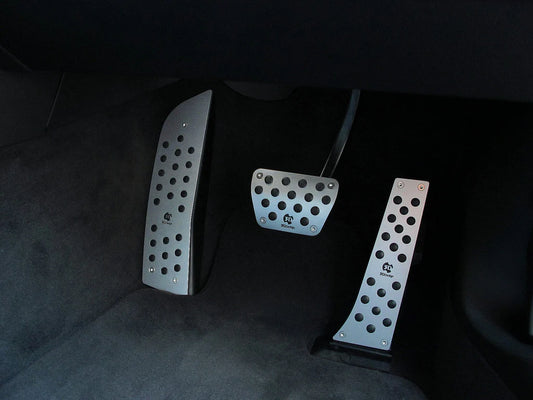BMW F80 M3 & F82/F83 M4 & F2X 2-Series & F3X 3/4-Series 3D Design Aluminum Foot Rest / Dead Pedal