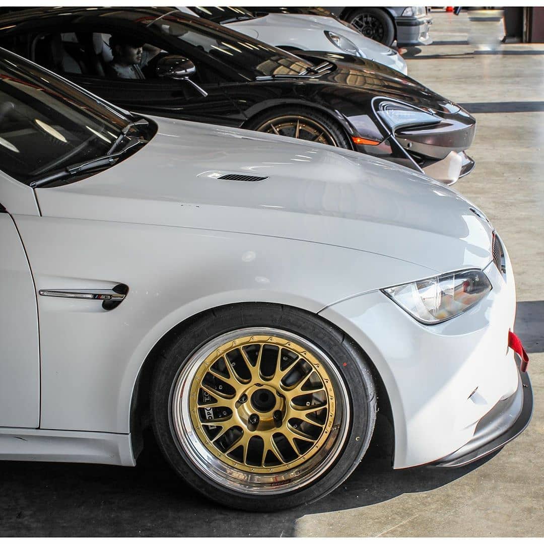 BMW E-Chassis 82mm Motorsport Hardware Black Race Stud Kit 12×1.5