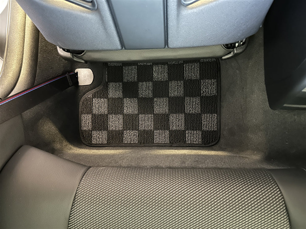 BMW F82 M4 & 4-Series P2M Race Car Flag Checked Floor Mats