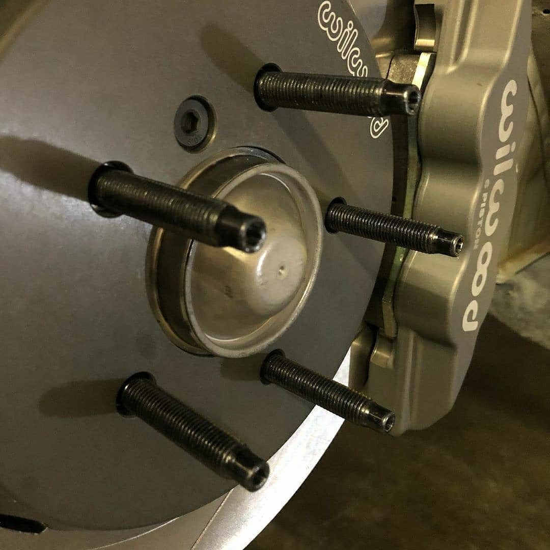 BMW E-Chassis 82mm Motorsport Hardware Black Race Stud Kit 12×1.5