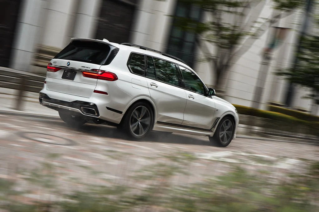 BMW G07 X7 3D Design Roof Spoiler