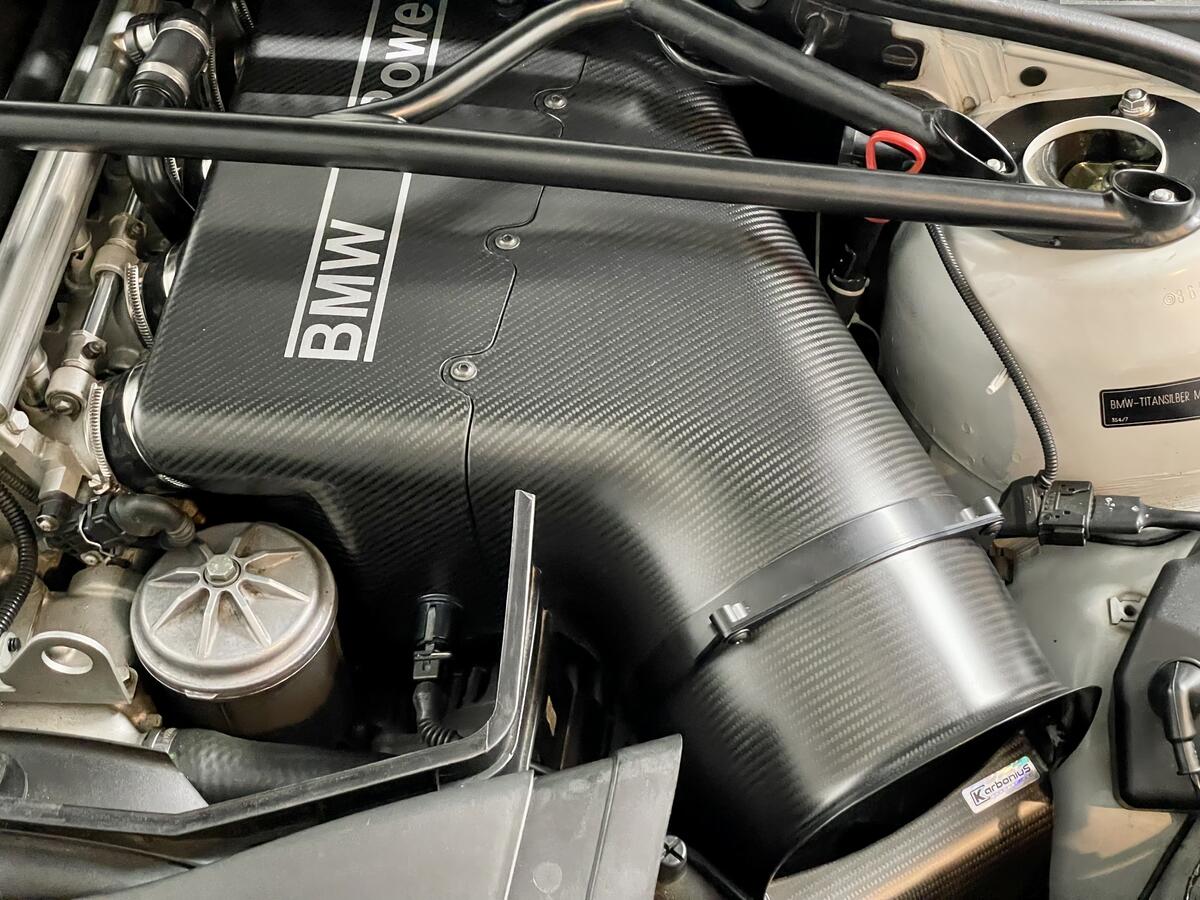 BMW E46 M3 CSL Style Matte Carbon Fiber Intake Kit (6-Speed Manual)