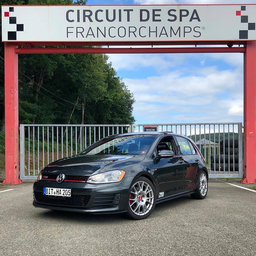 Volkswagen Motorsport Hardware Wheel Studs & Conversion Kits