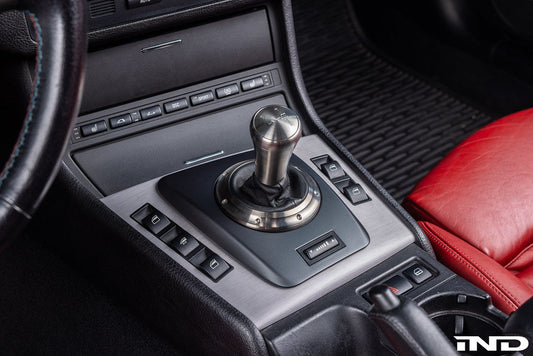Storm Motorwerks BMW shifter paddles and knobs.