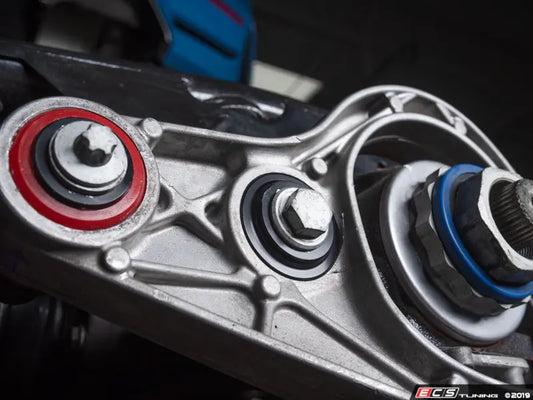 What do bushings and a differential plate do for your car?