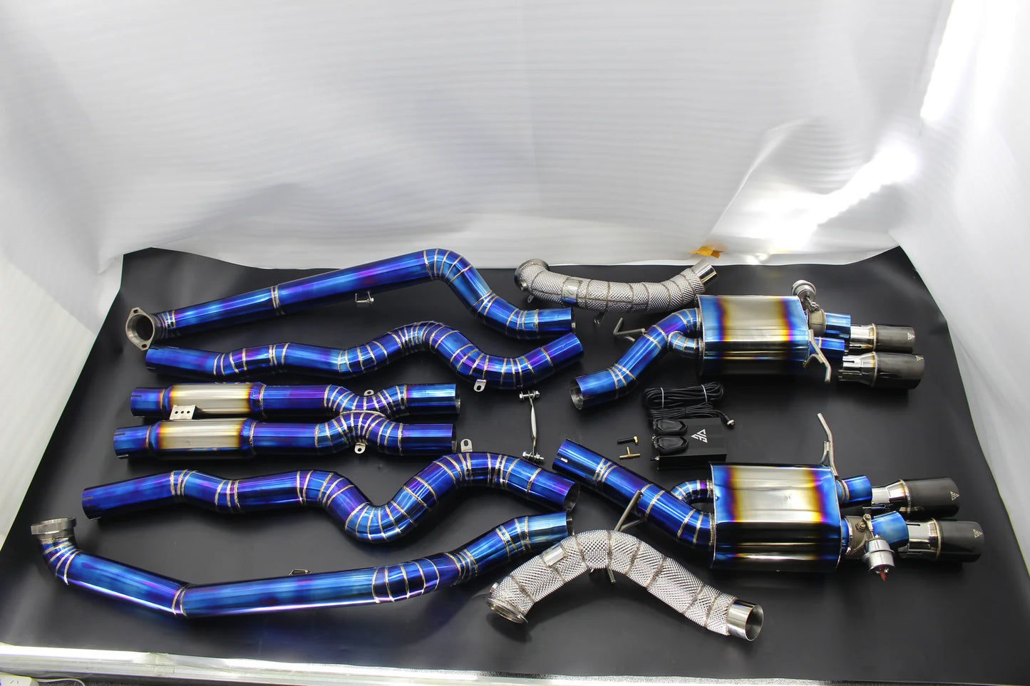 BMW F10 M5 / F12 M6 / F06 M6 Valved Titanium & Stainless Steel Catback Exhaust